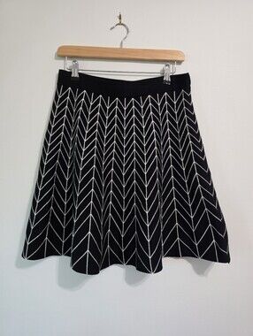 88. Max Studio A-line Knit Stretch Skirt Sz M